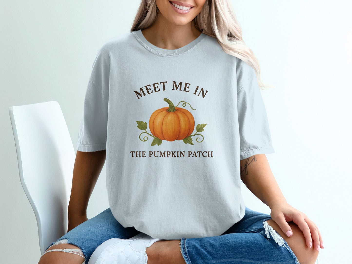 Meet Me In The Pumpkin Patch Graphic Shirt Product
