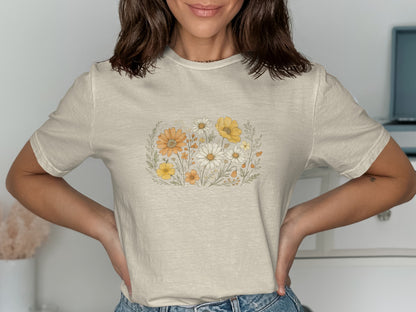 Cheerful Flower Design Casual T-Shirt product