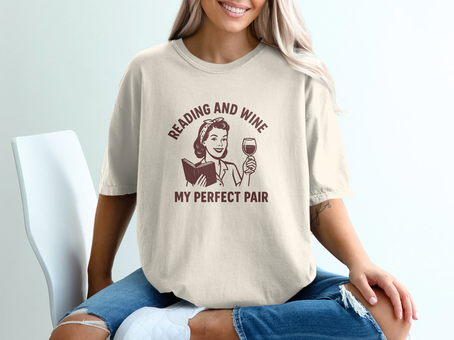 Reading And Wine My Perfect Pair Retro Woman T Shirt