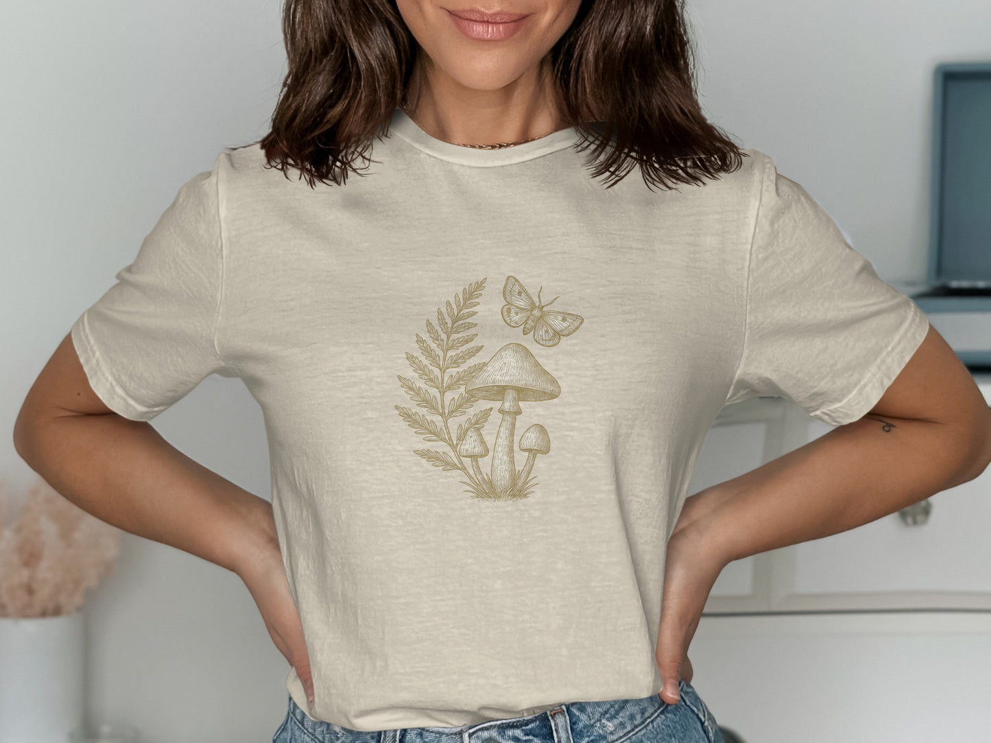 Nature-inspired Graphic Short Sleeve Top product type