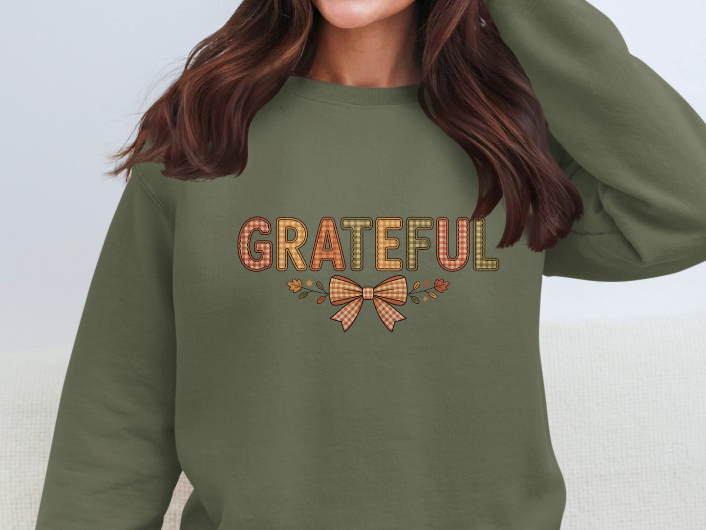 Grateful Floral Lettering with Bow Graphic Sweatshirt
